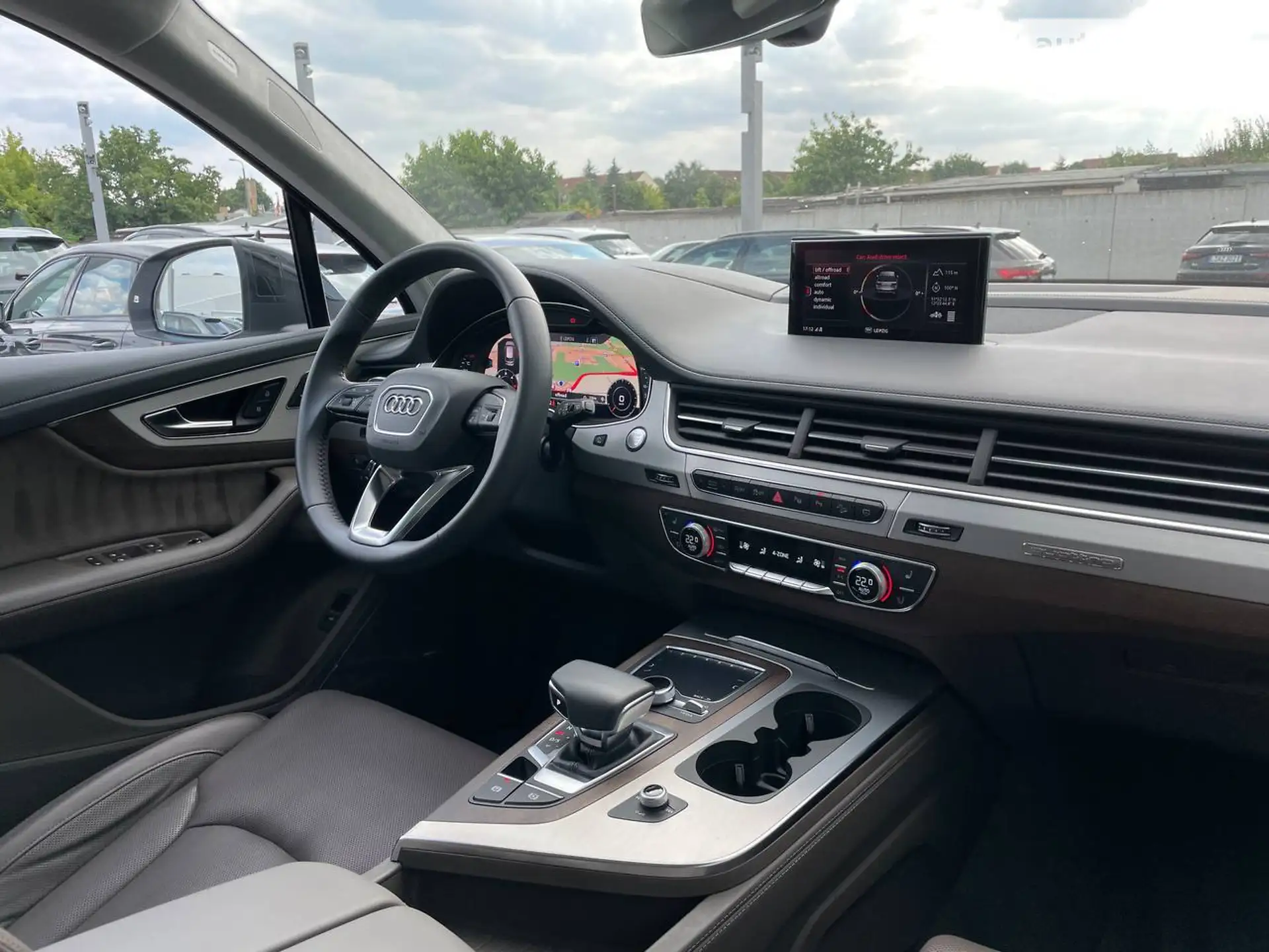 2018 Audi Q7 - мініатюра 10