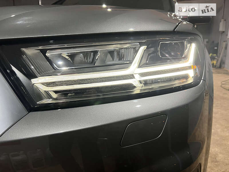 Позашляховик / Кросовер Audi Q7 2017 в Харкові