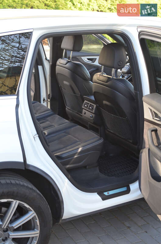 Внедорожник / Кроссовер Audi Q7 2018 в Луцке
