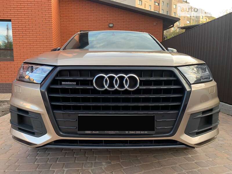 Позашляховик / Кросовер Audi Q7 2018 в Вінниці