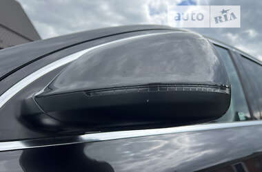 Внедорожник / Кроссовер Audi Q7 2012 в 