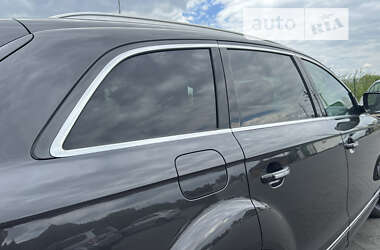 Внедорожник / Кроссовер Audi Q7 2012 в 