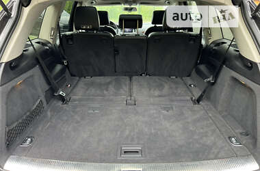 Внедорожник / Кроссовер Audi Q7 2012 в 