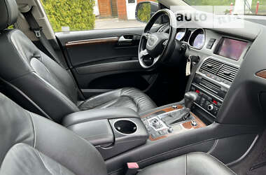 Внедорожник / Кроссовер Audi Q7 2012 в 