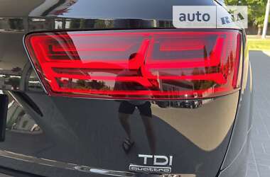 Позашляховик / Кросовер Audi Q7 2017 в Житомирі