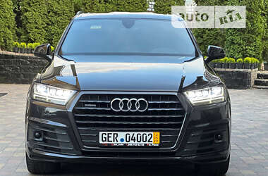 Внедорожник / Кроссовер Audi Q7 2017 в 