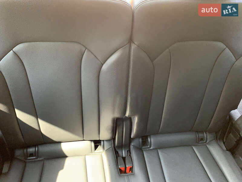 Внедорожник / Кроссовер Audi Q7 2016 в Житомире