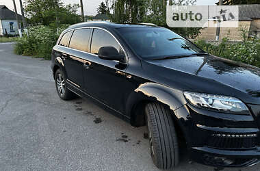 Внедорожник / Кроссовер Audi Q7 2010 в 