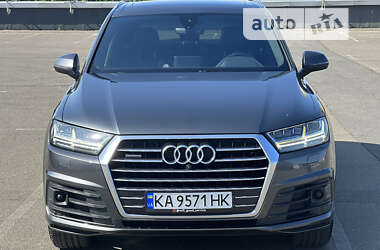 Позашляховик / Кросовер Audi Q7 2016 в 
