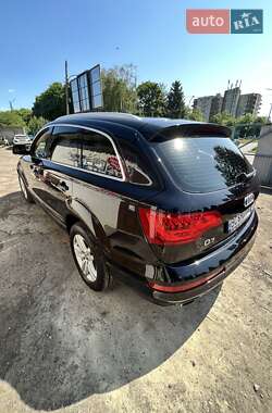 Внедорожник / Кроссовер Audi Q7 2010 в 
