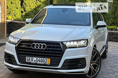 Позашляховик / Кросовер Audi Q7 2017 в 