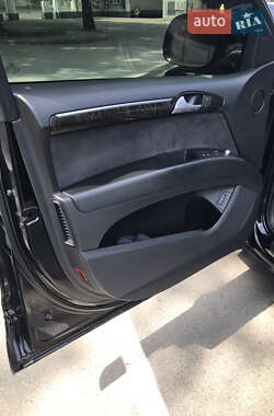 Внедорожник / Кроссовер Audi Q7 2013 в Виннице