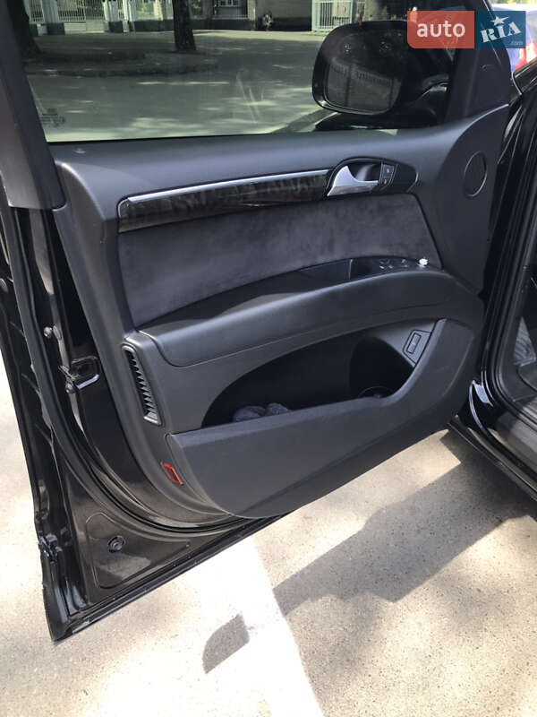 Внедорожник / Кроссовер Audi Q7 2013 в Виннице