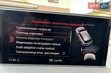 Позашляховик / Кросовер Audi Q7 2017 в 