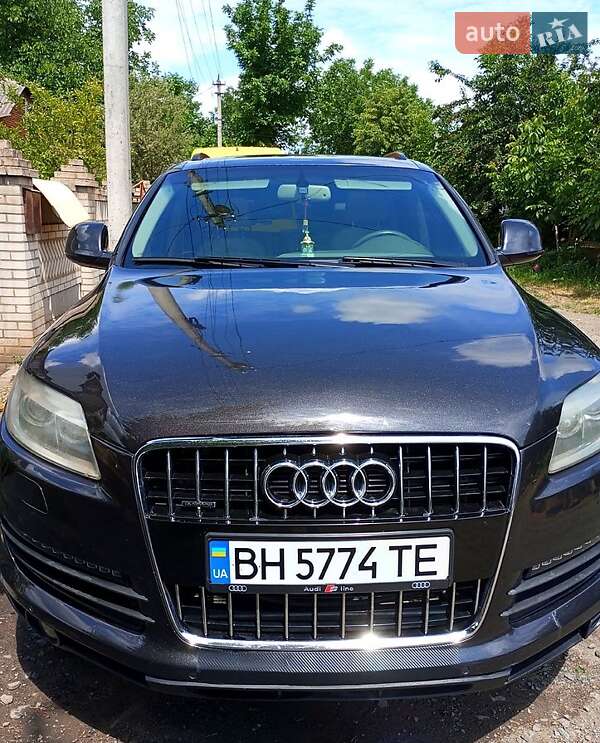 Внедорожник / Кроссовер Audi Q7 2007 в Кодыме