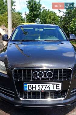 Внедорожник / Кроссовер Audi Q7 2007 в 