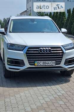 Позашляховик / Кросовер Audi Q7 2016 в Львові