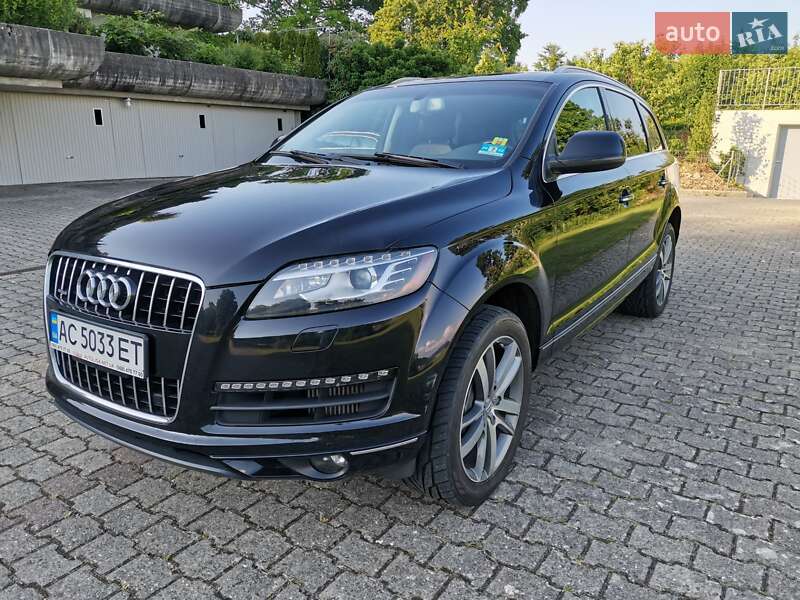 Внедорожник / Кроссовер Audi Q7 2015 в Киеве