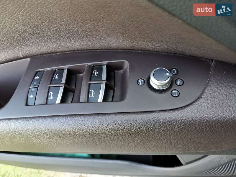 Внедорожник / Кроссовер Audi Q7 2015 в Киеве