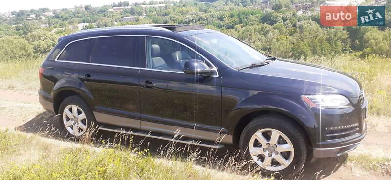 Внедорожник / Кроссовер Audi Q7 2011 в Гайвороне