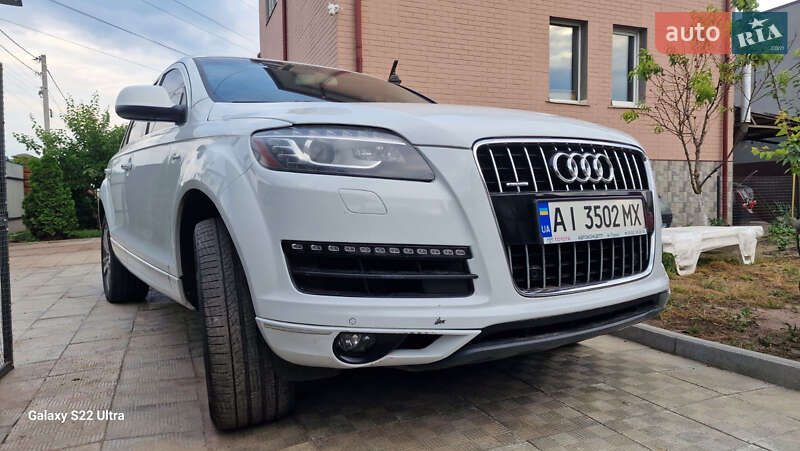 Позашляховик / Кросовер Audi Q7 2014 в Бучі