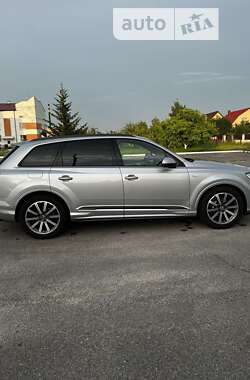 Внедорожник / Кроссовер Audi Q7 2020 в Любомле