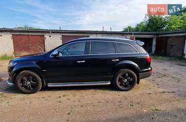 Внедорожник / Кроссовер Audi Q7 2006 в Покровске