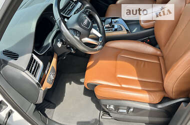 Внедорожник / Кроссовер Audi Q7 2017 в 