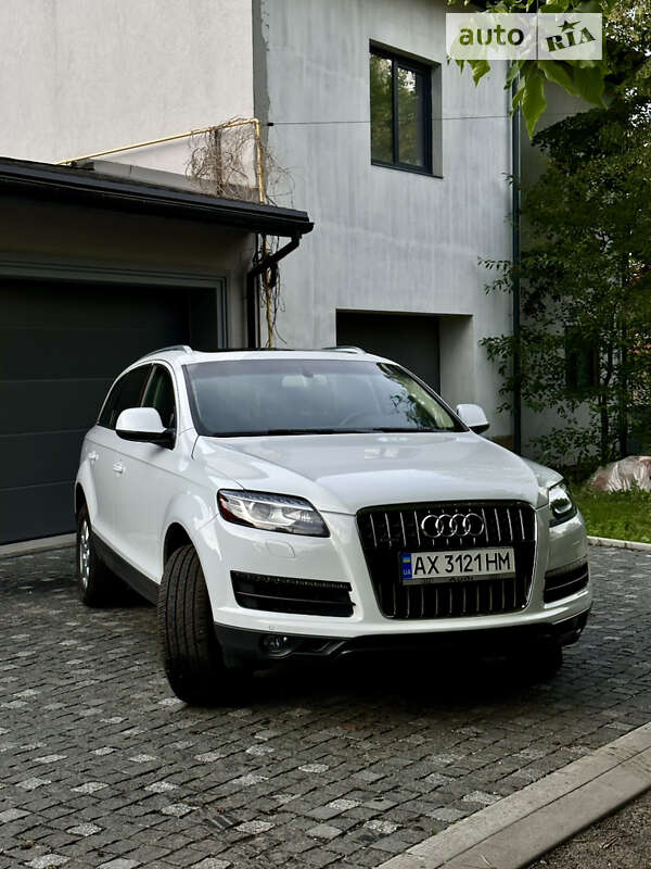 Позашляховик / Кросовер Audi Q7 2013 в Харкові