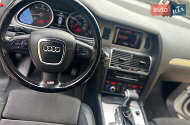 Внедорожник / Кроссовер Audi Q7 2010 в 