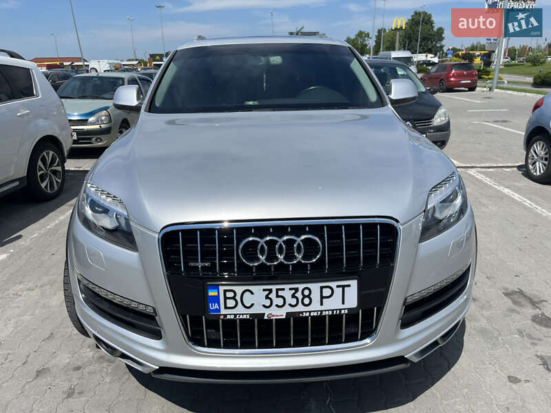 Позашляховик / Кросовер Audi Q7 2015 в Львові
