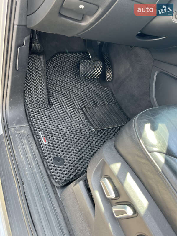 Позашляховик / Кросовер Audi Q7 2015 в Львові