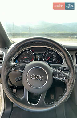 Внедорожник / Кроссовер Audi Q7 2015 в Хусте