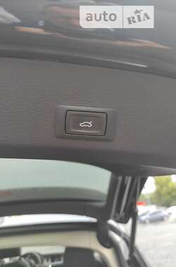 Внедорожник / Кроссовер Audi Q7 2013 в 