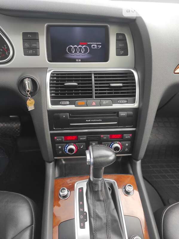 Позашляховик / Кросовер Audi Q7 2013 в Харкові