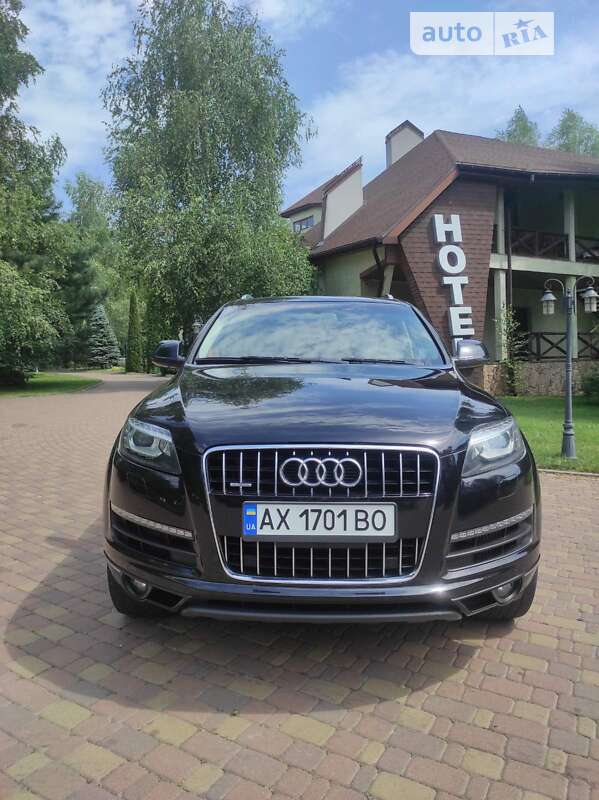 Позашляховик / Кросовер Audi Q7 2013 в Харкові