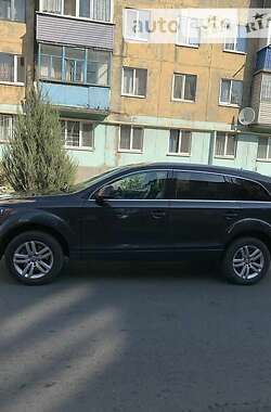 Позашляховик / Кросовер Audi Q7 2008 в 