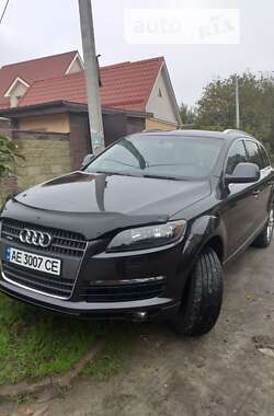 Позашляховик / Кросовер Audi Q7 2008 в 