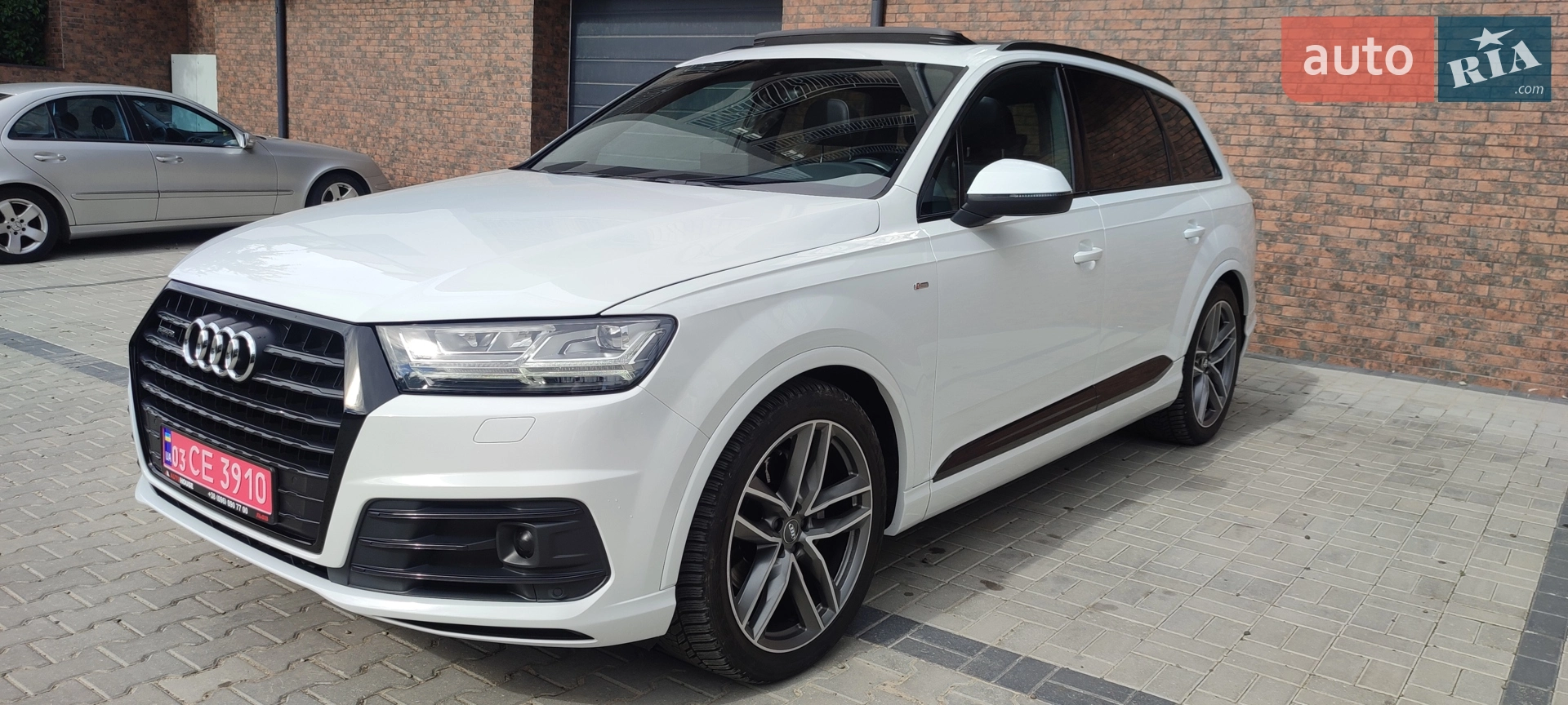 2016 Audi Q7 - мініатюра 124