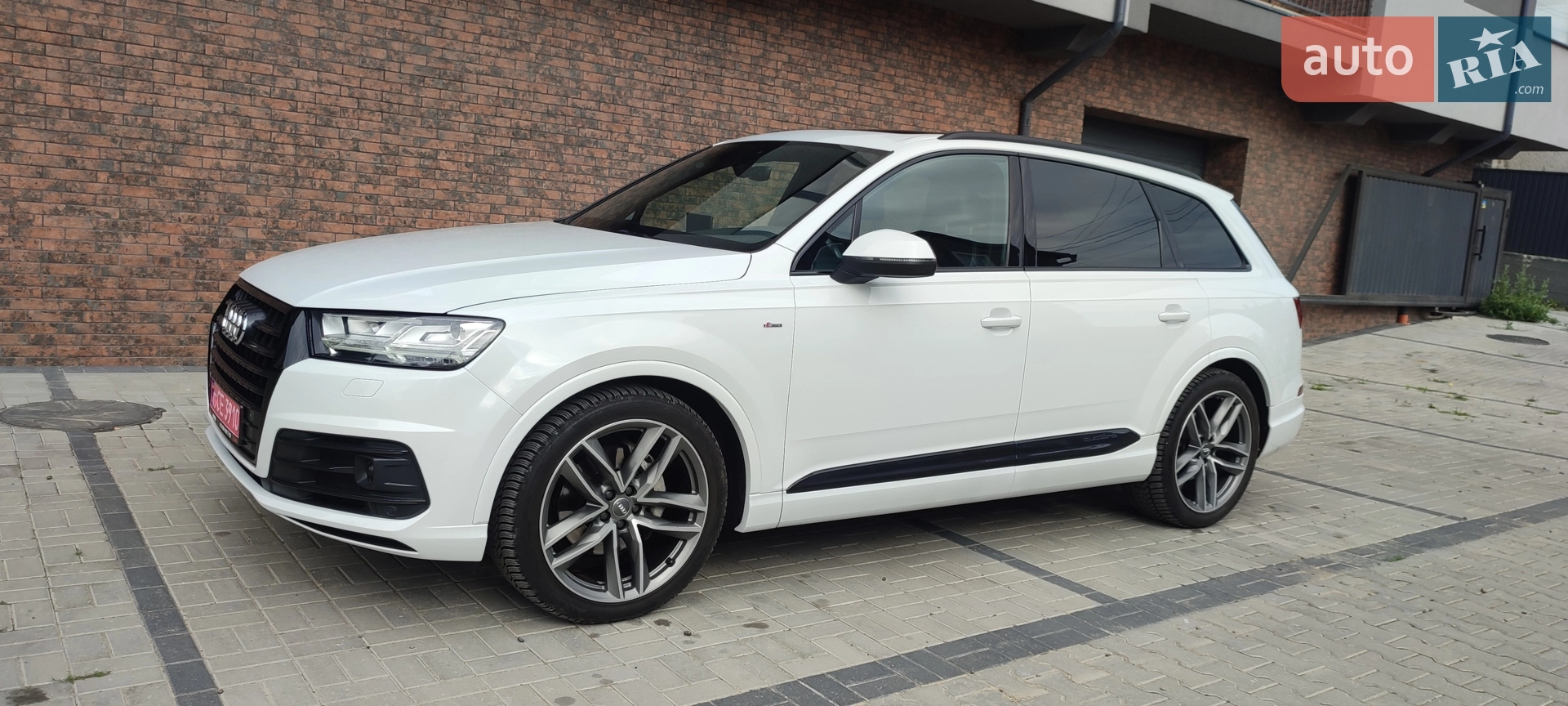 2016 Audi Q7 - мініатюра 138