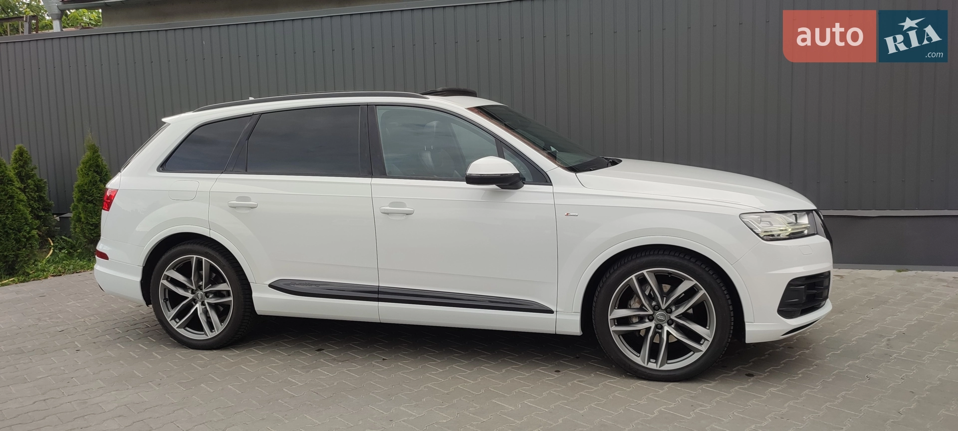 2016 Audi Q7 - мініатюра 165