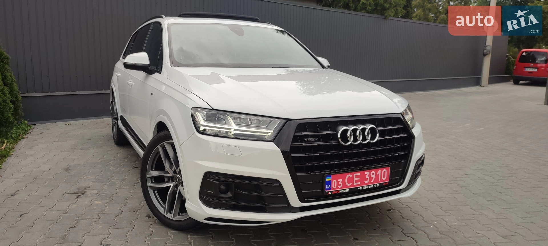 2016 Audi Q7 - мініатюра 178