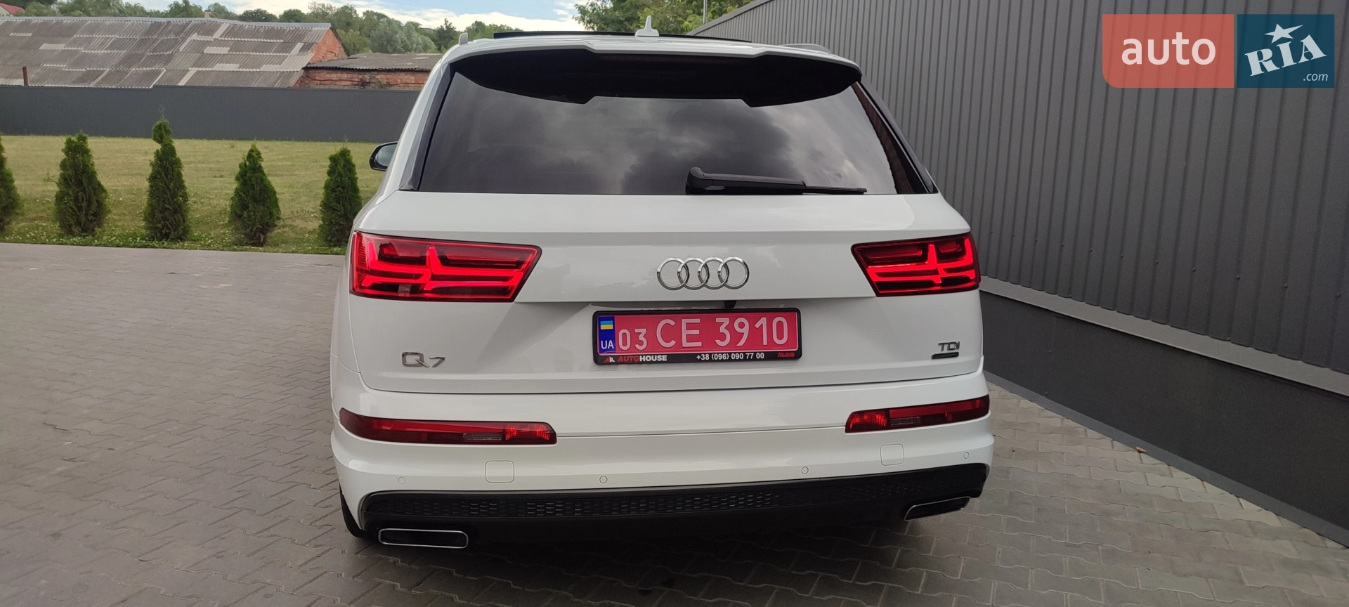 2016 Audi Q7 - мініатюра 201
