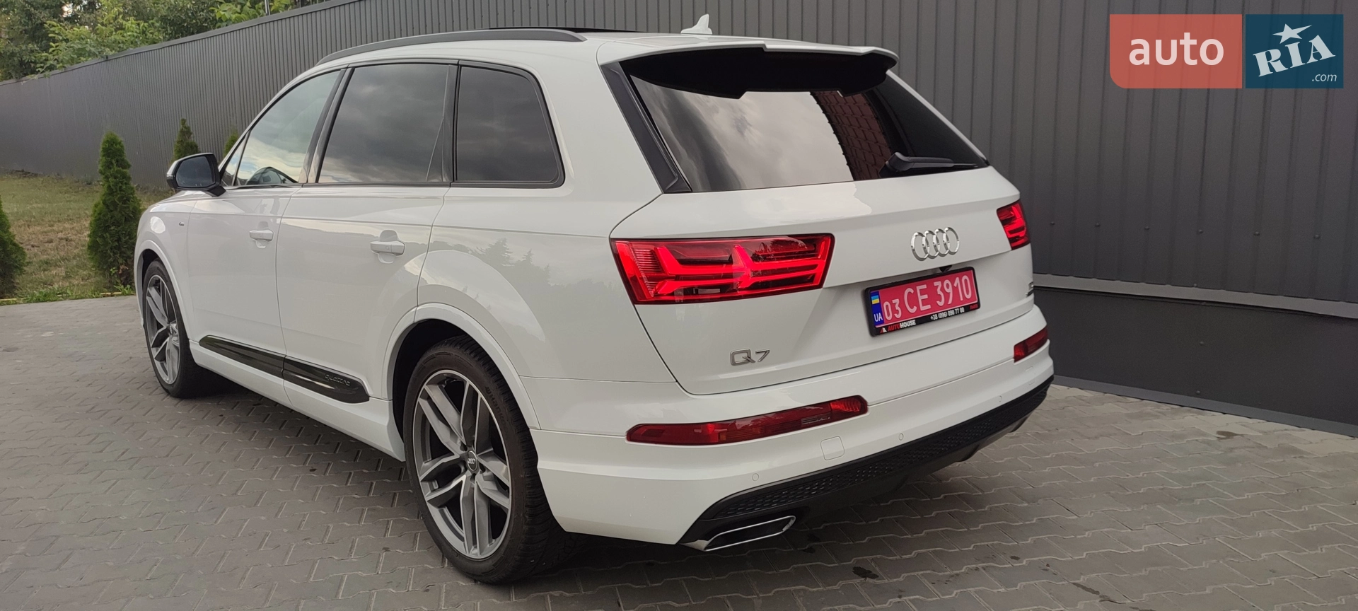 2016 Audi Q7 - мініатюра 204