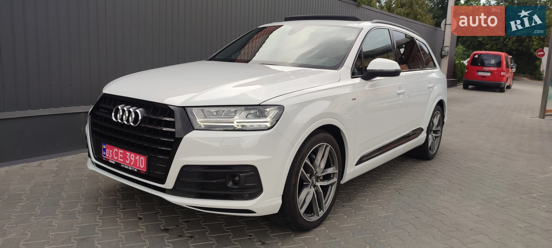 2016 Audi Q7 - мініатюра 212