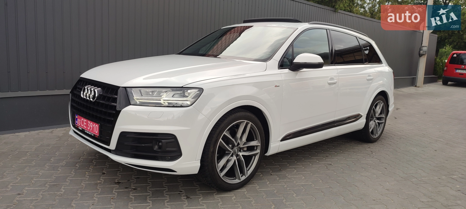 2016 Audi Q7 - мініатюра 214