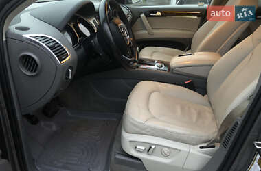 Внедорожник / Кроссовер Audi Q7 2012 в 