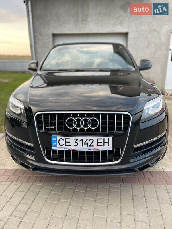 Внедорожник / Кроссовер Audi Q7 2010 в Черновцах