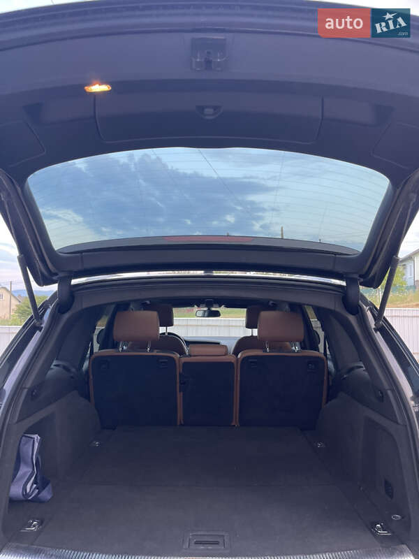 Внедорожник / Кроссовер Audi Q7 2010 в Черновцах