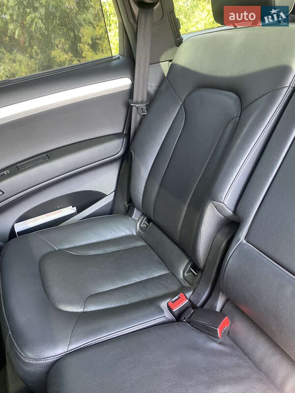 Позашляховик / Кросовер Audi Q7 2012 в Дніпрі